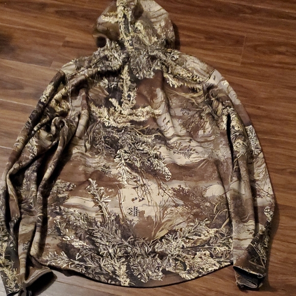 Realtree Brown and Tan Camouflage Jacket - Picture 6 of 8